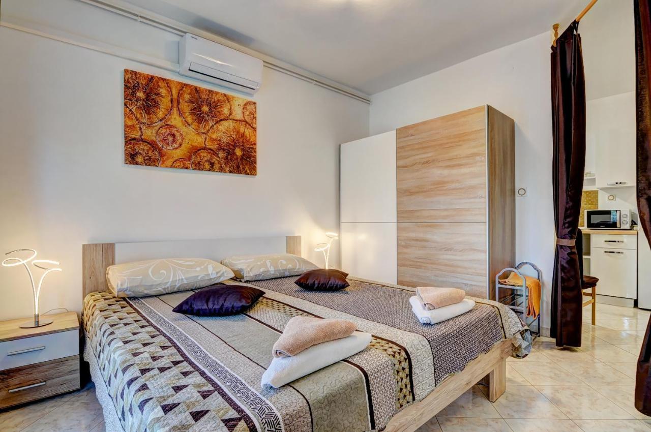 Apartments Kajfes Fažana Zewnętrze zdjęcie