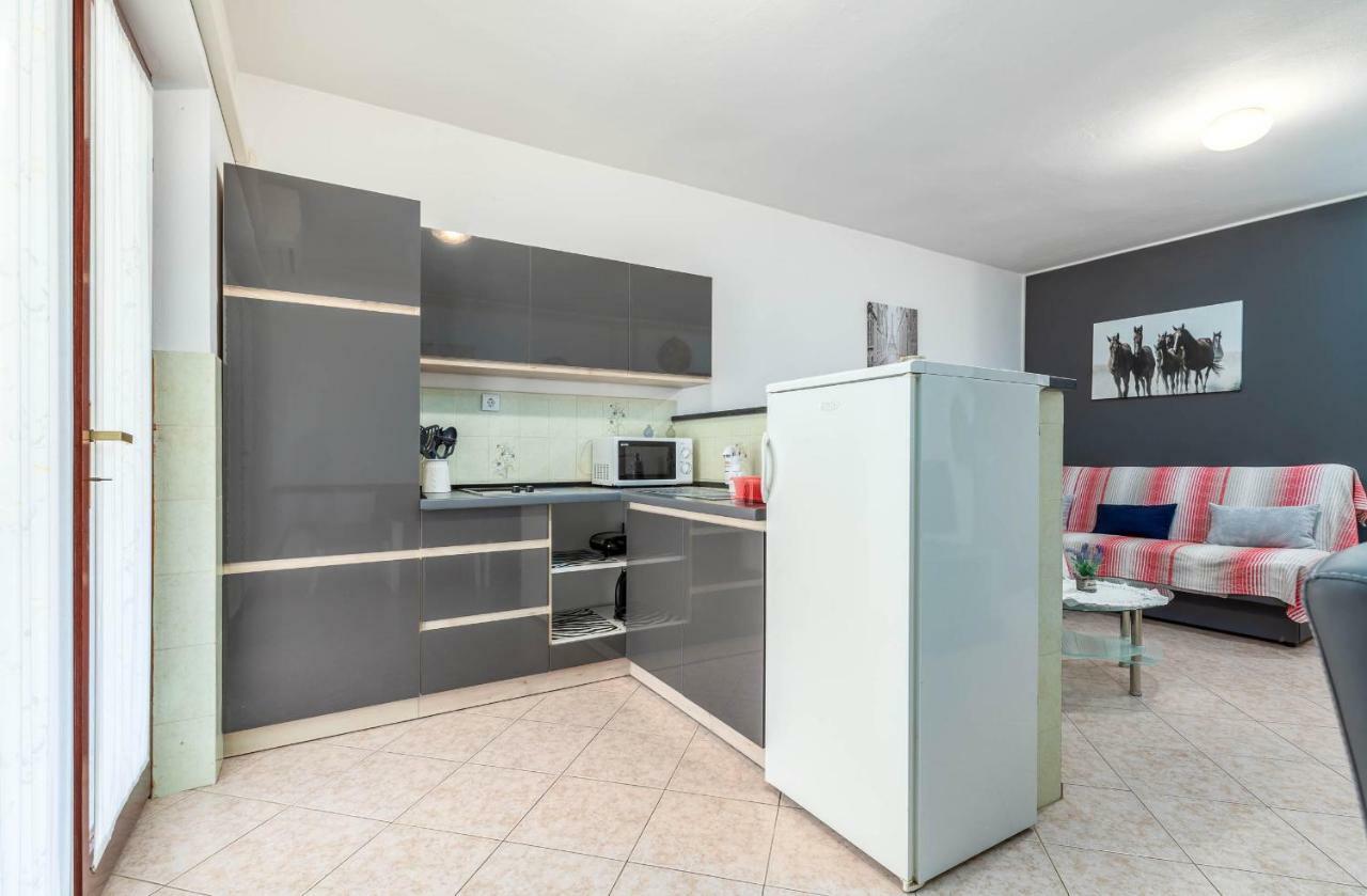 Apartments Kajfes Fažana Zewnętrze zdjęcie